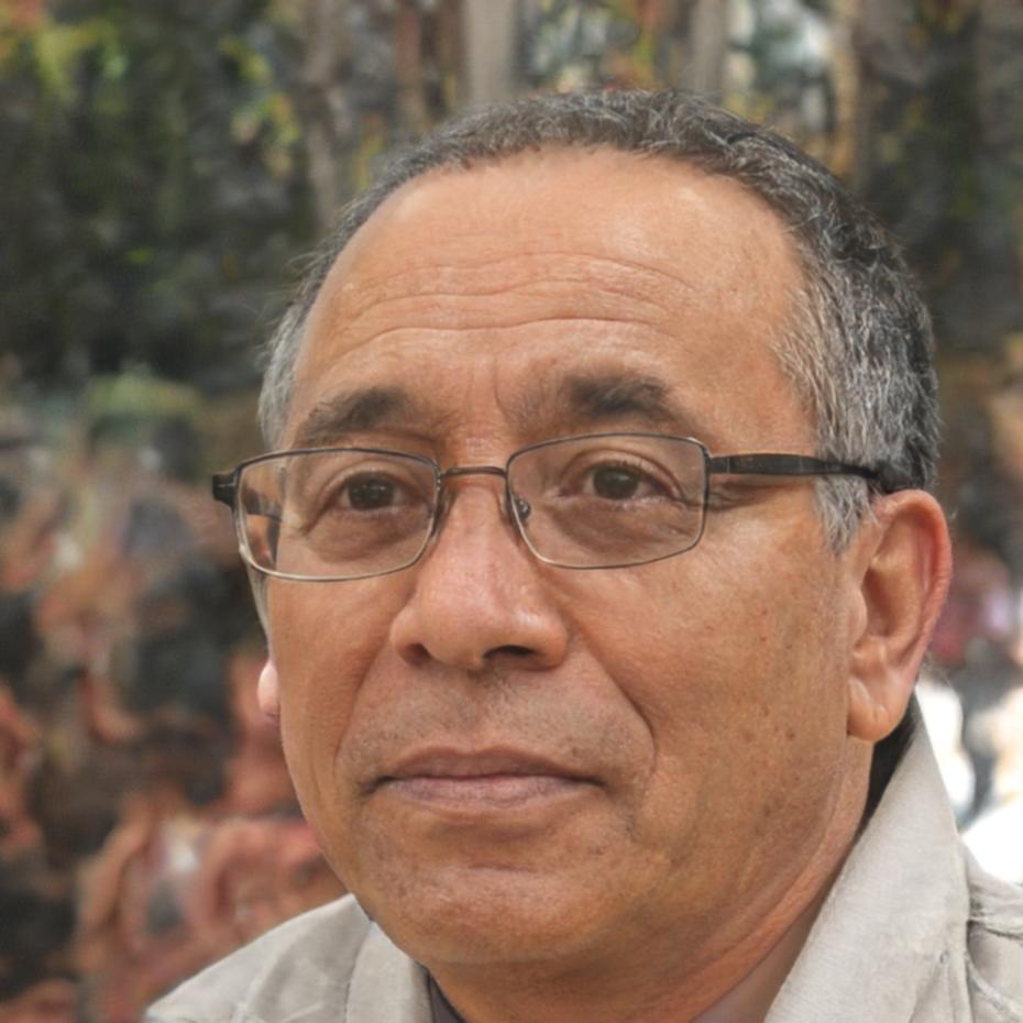 Instructor Ramón Castellanos